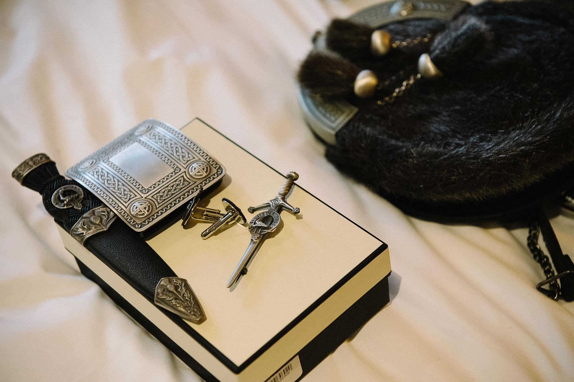 Edinburgh wedding photographer