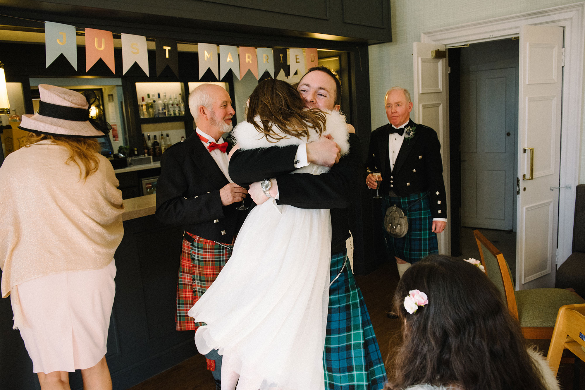 Drinks reception wedding Edinburgh Zoo