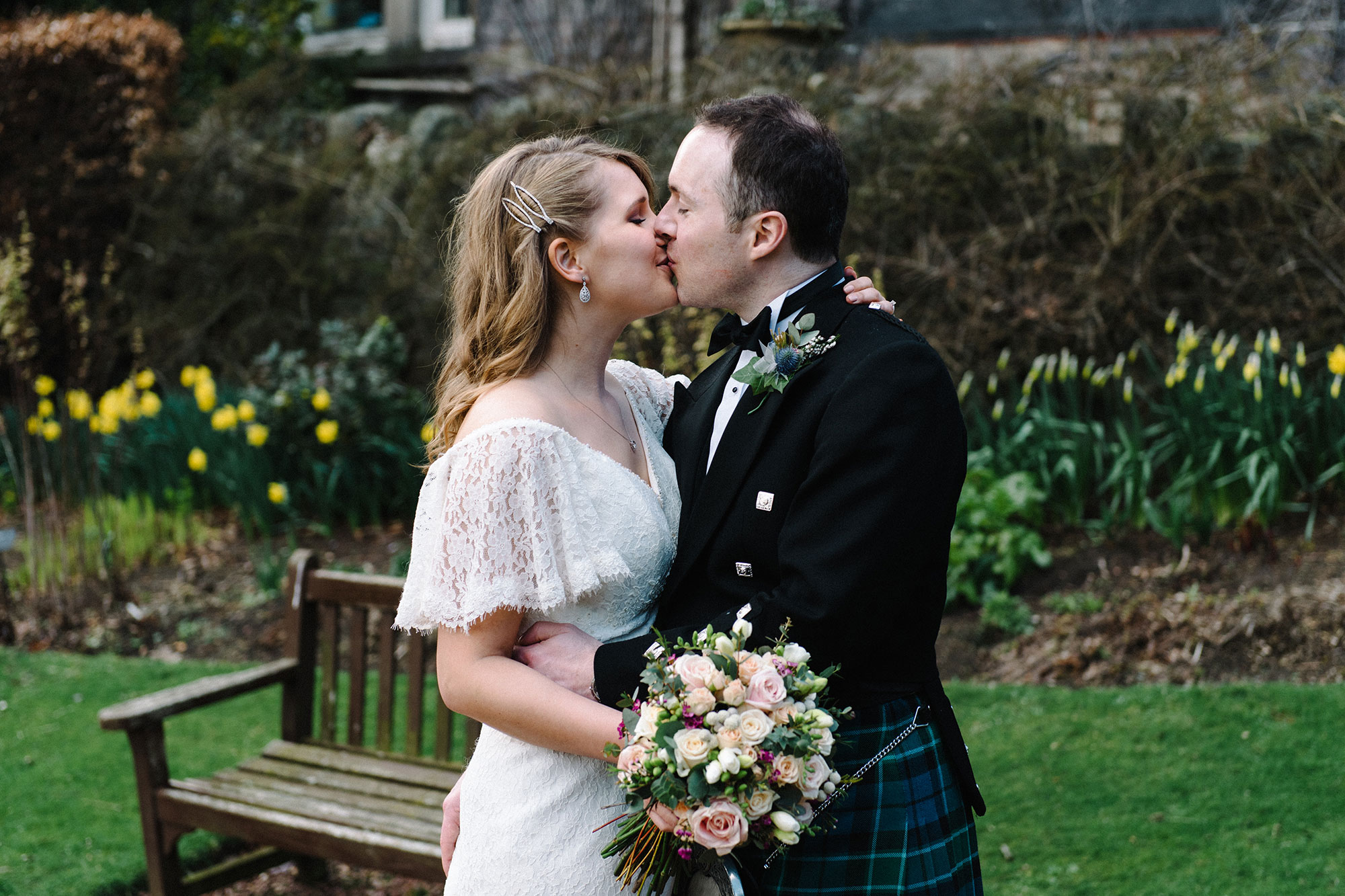 Couple photo session wedding Edinburgh Zoo