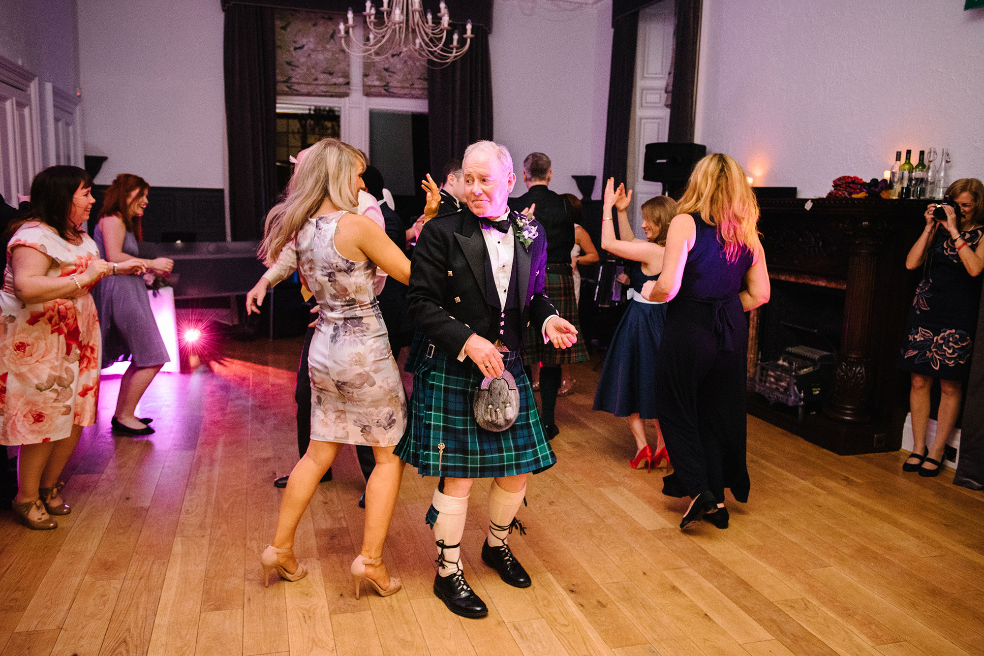 Relaxed wedding photographer Edinburgh